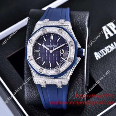 Copy Audemars Piguet Royal Oak Diamond Case Blue Rubber Band 37mm